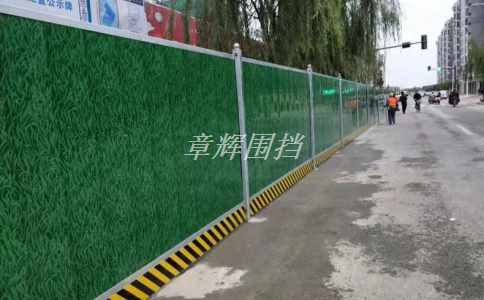 如何設計和制作具有美觀性和廣告效果的簡易圍擋？